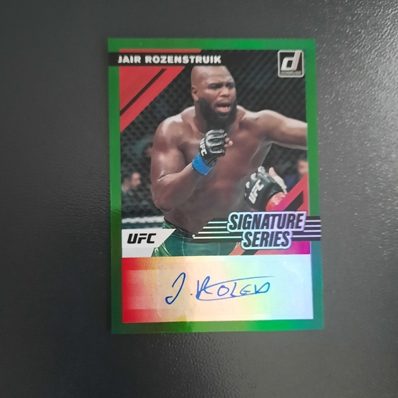 UfC trading Card - Picture 1 of 3